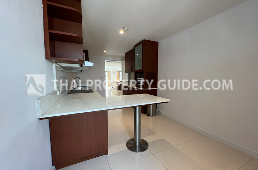 Apartment in Bangnatrad 