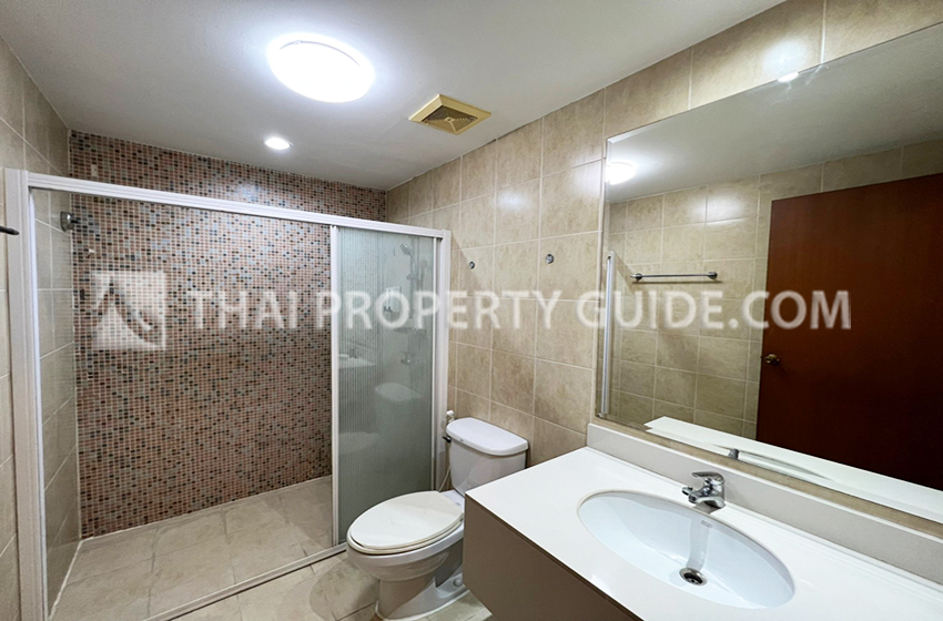 Apartment in Bangnatrad 