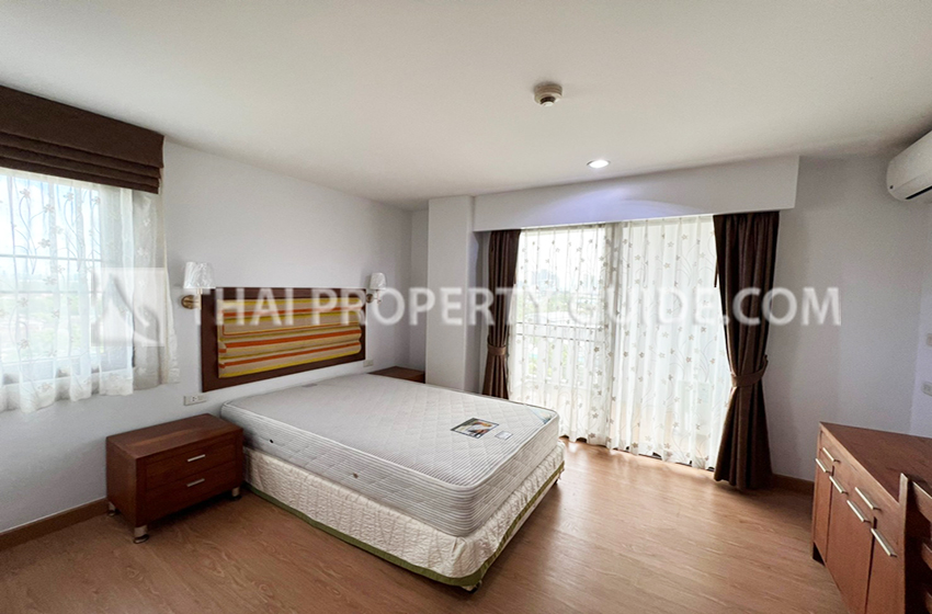 Apartment in Bangnatrad 