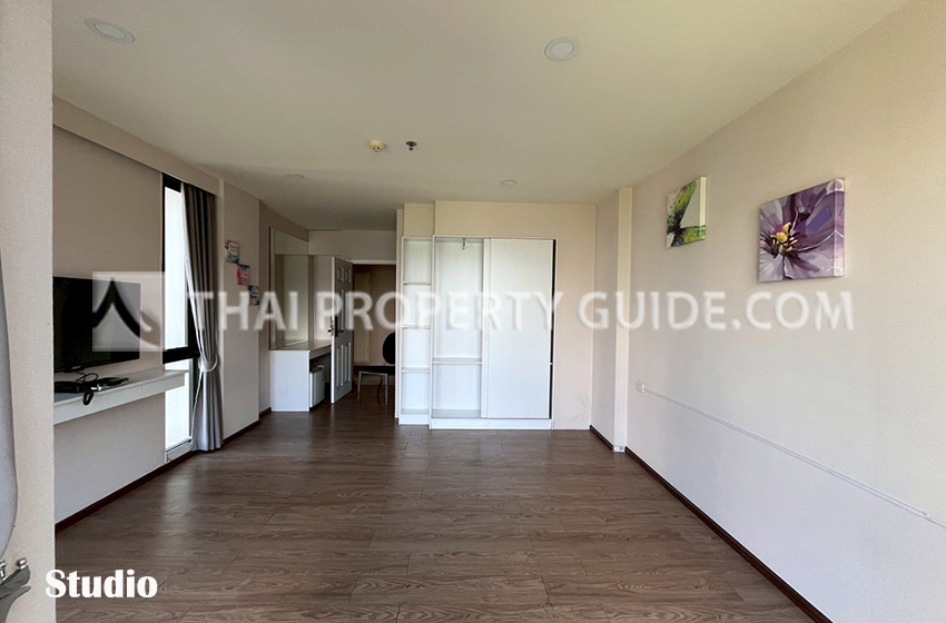 Apartment in Bangnatrad 