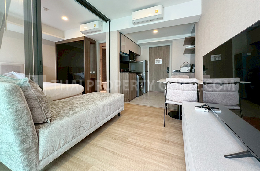 Apartment for rent in New Petchburi