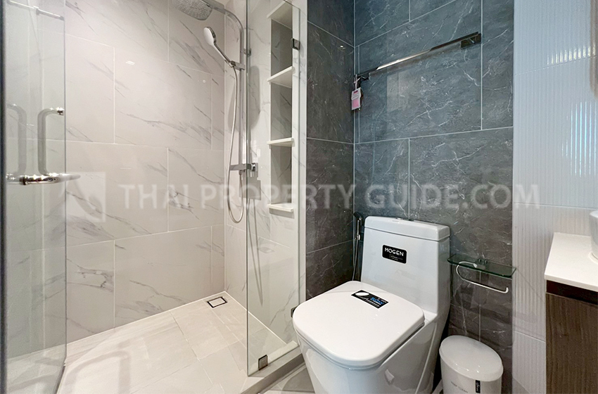 Apartment in New Petchburi 