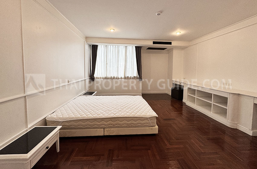 Apartment in Phaholyothin 