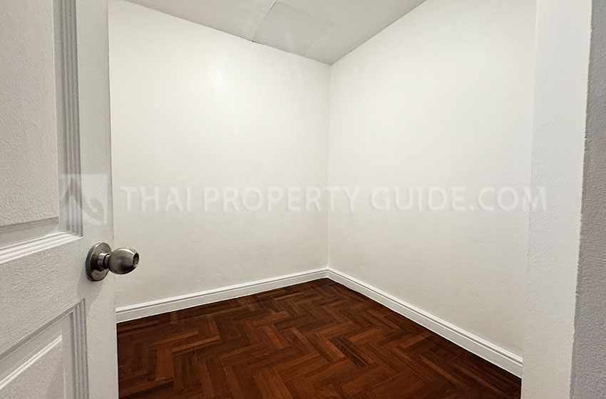 Apartment in Phaholyothin 