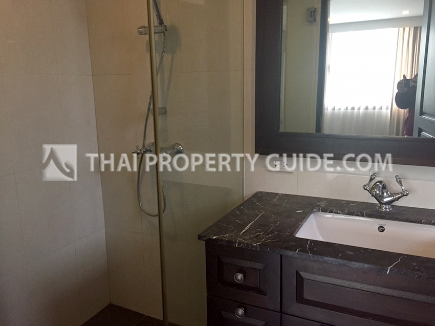 Apartment in Ploenchit 