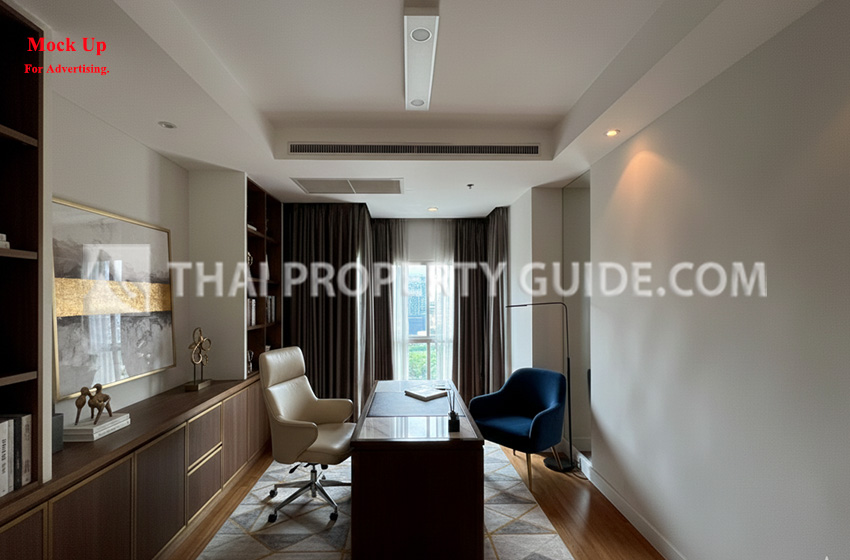 Apartment in Ploenchit 