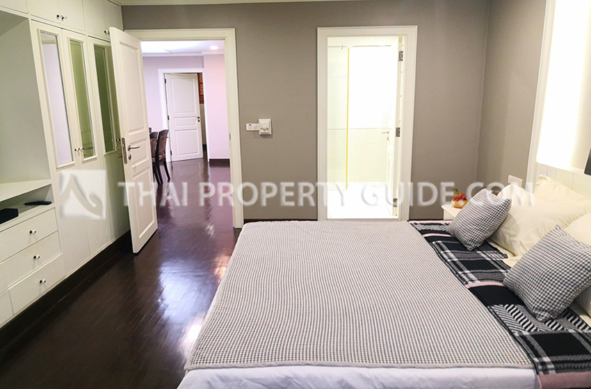 Apartment in Ploenchit 