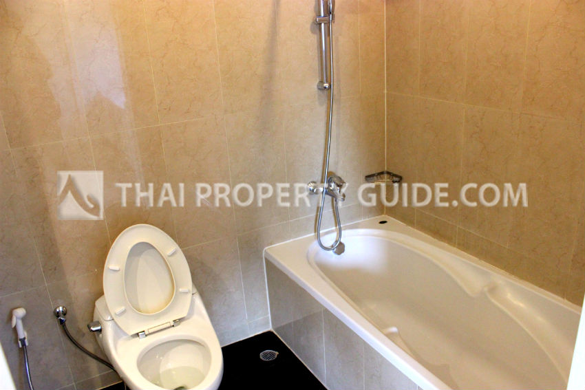 Apartment in Ploenchit 