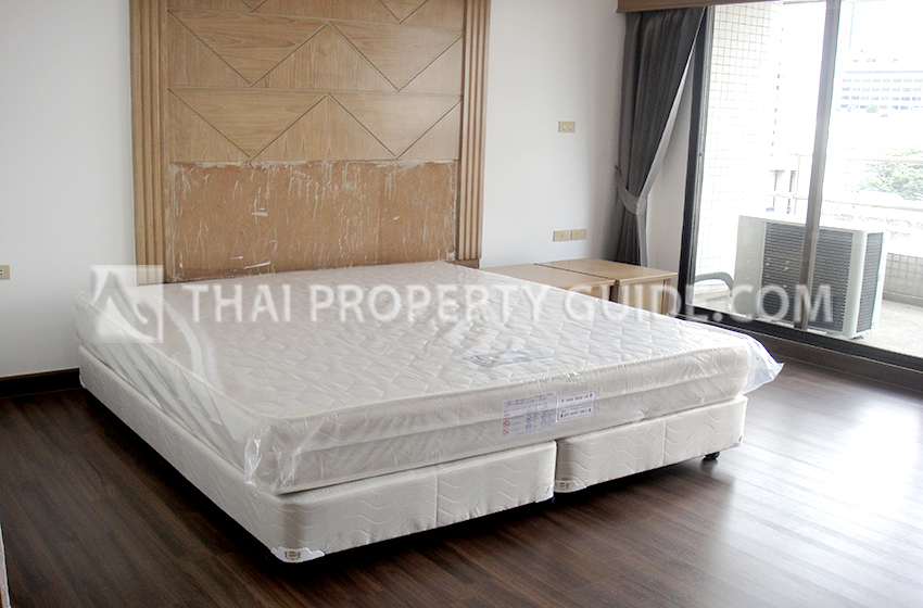 Apartment in Ploenchit 