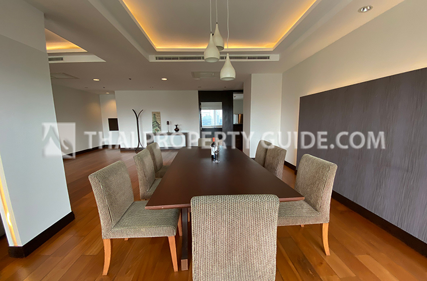 Apartment in Ploenchit 