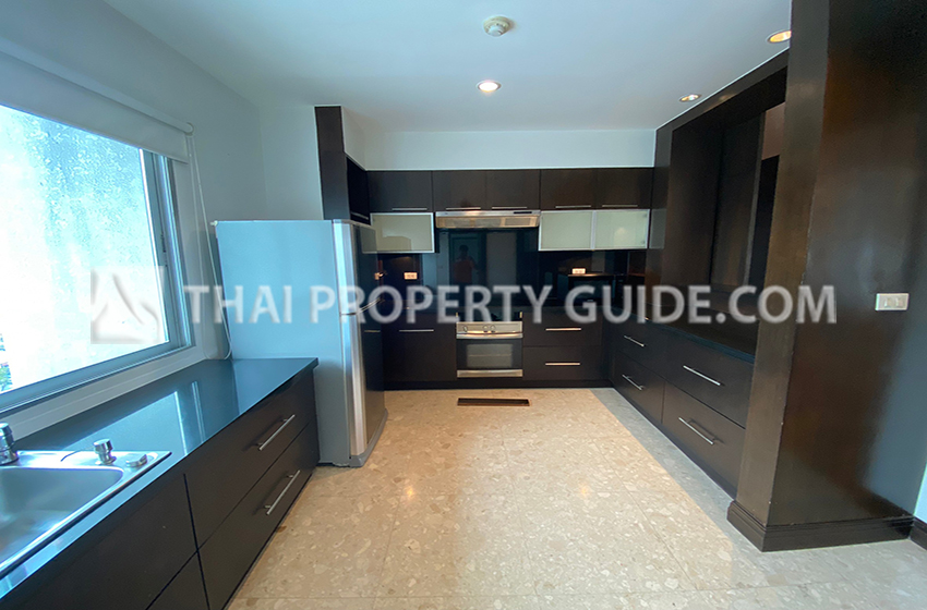 Apartment in Ploenchit 