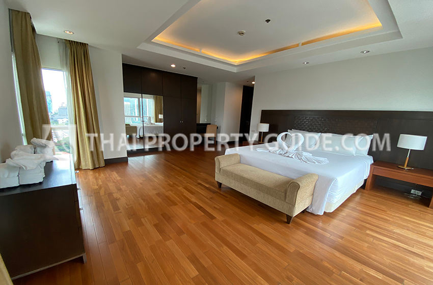 Apartment in Ploenchit 