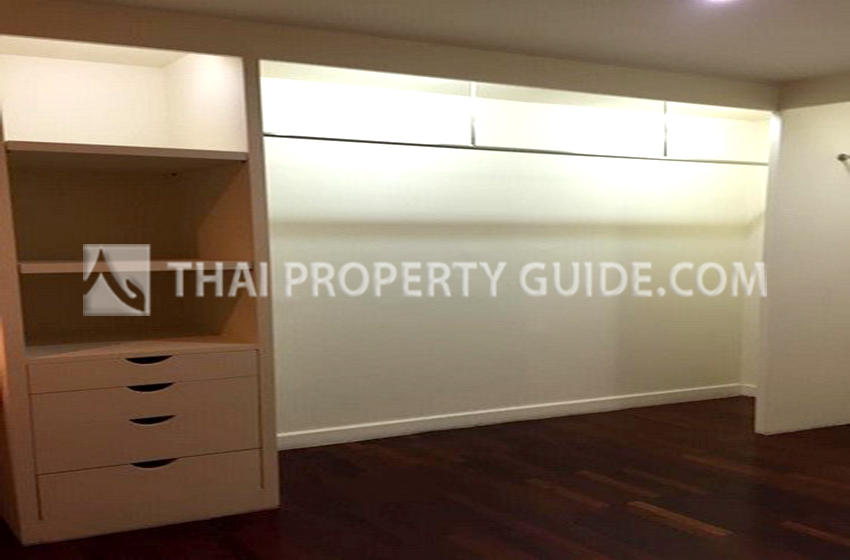 Apartment in Ploenchit 