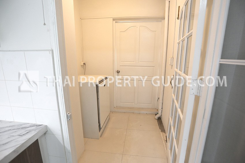 Apartment in Ploenchit 