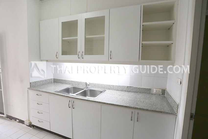 Apartment in Ploenchit 