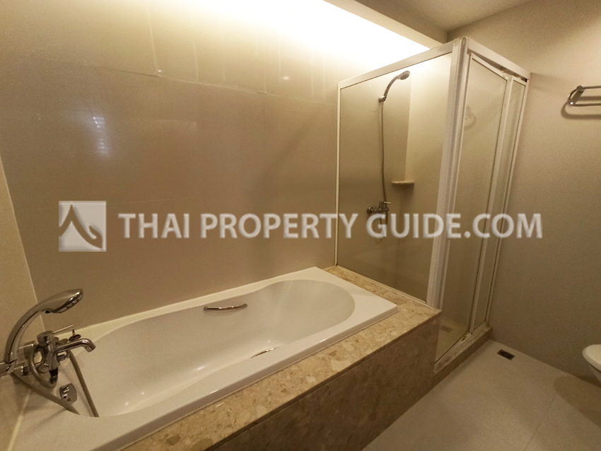 Apartment in Ploenchit 
