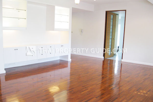 Apartment in Ploenchit 
