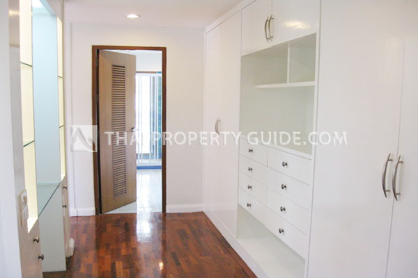 Apartment in Ploenchit 