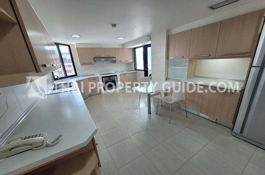 Apartment in Ploenchit 