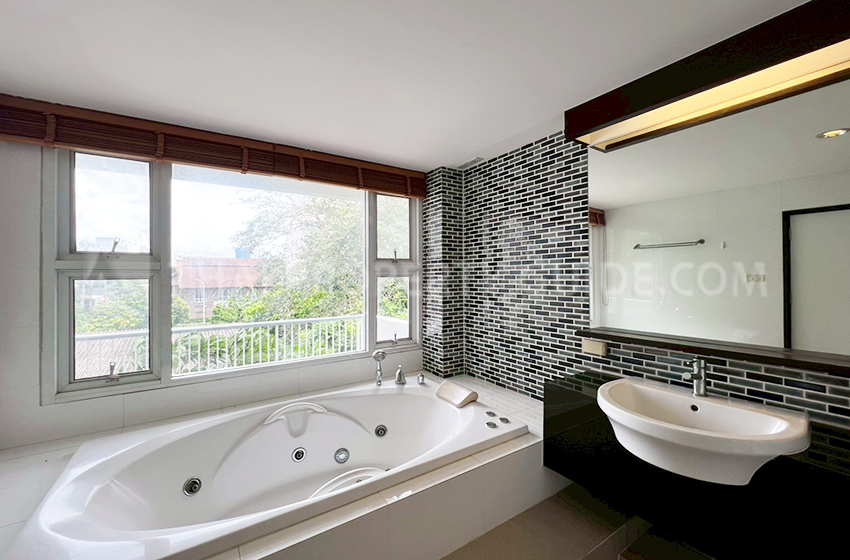 Apartment in Sathorn 