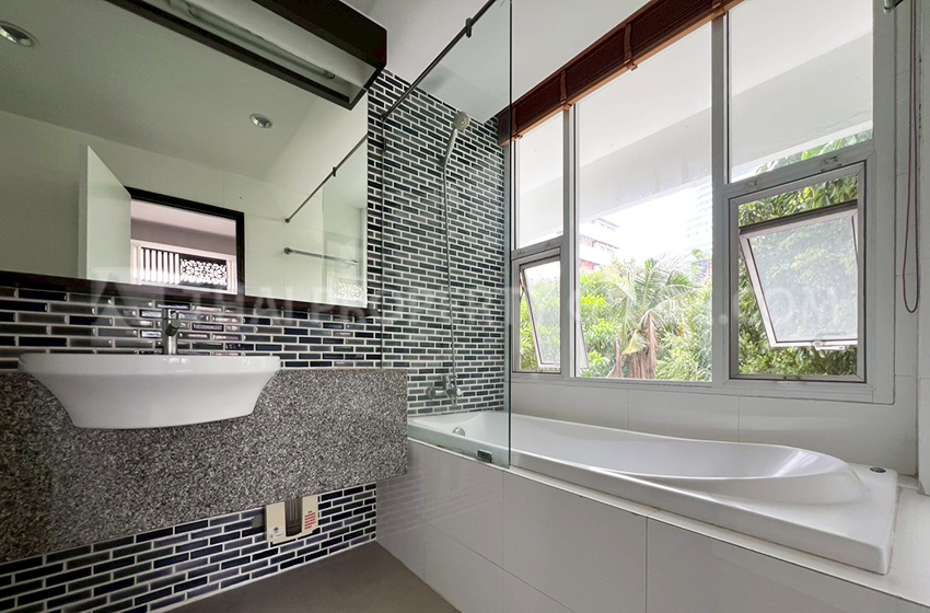 Apartment in Sathorn 