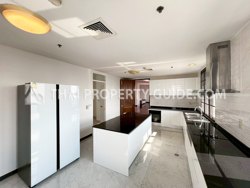Apartment in Sathorn 