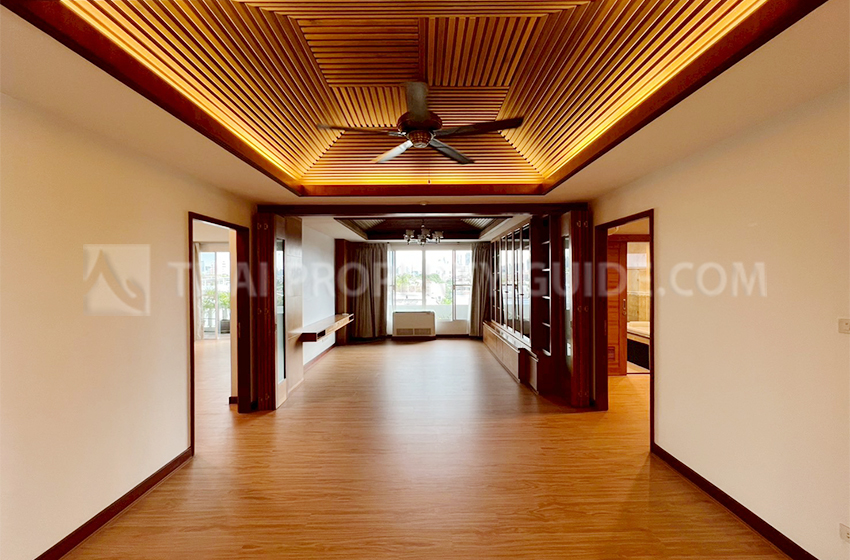 Apartment in Sathorn 