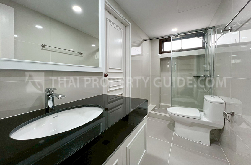 Apartment in Sathorn 
