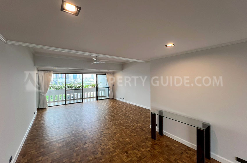 Apartment in Sathorn