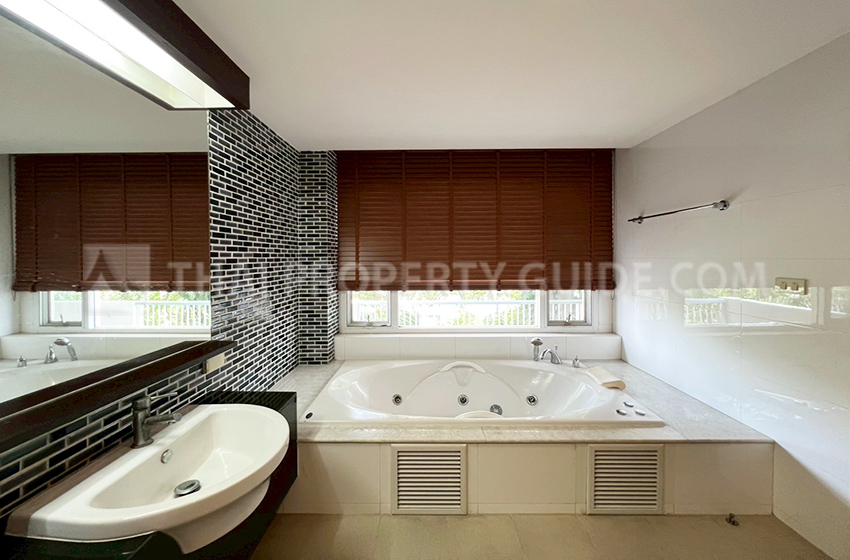 Apartment in Sathorn 