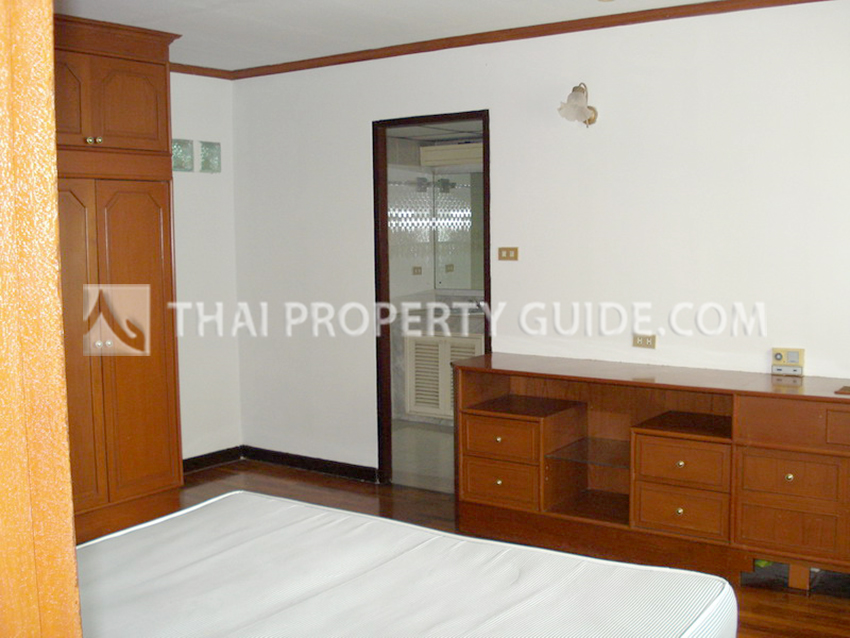 Apartment in Sukhumvit 