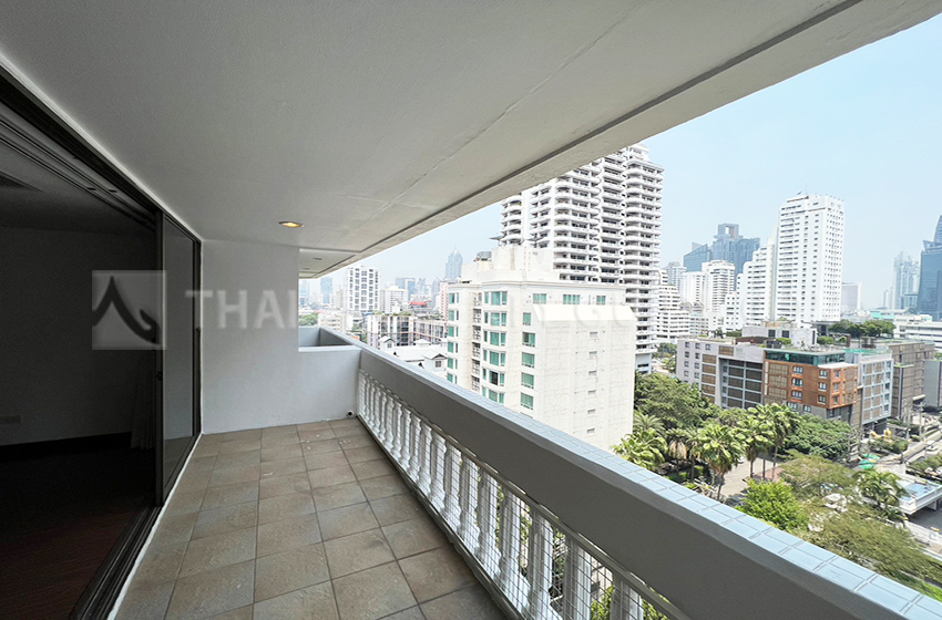 Apartment in Sukhumvit 