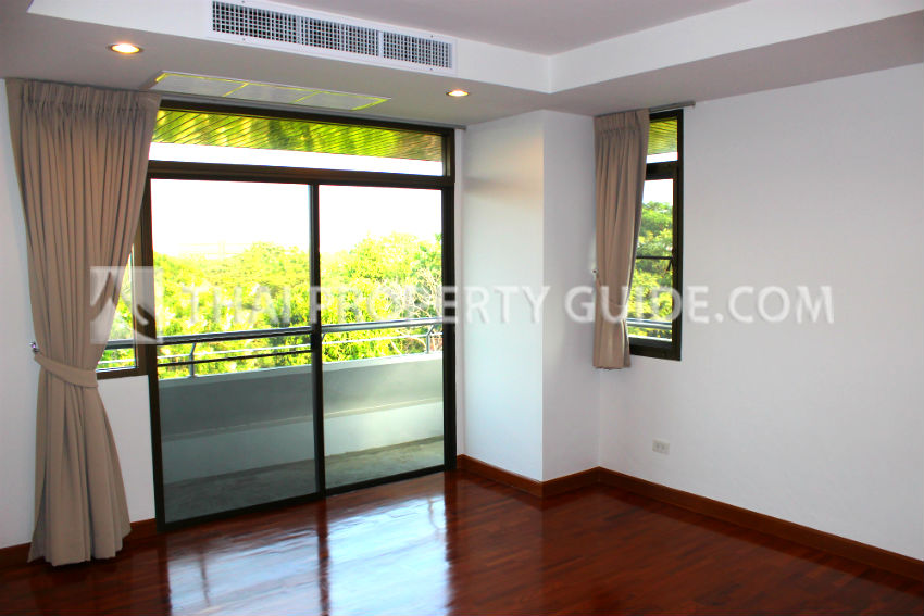 Condominium in Nichada Thani 