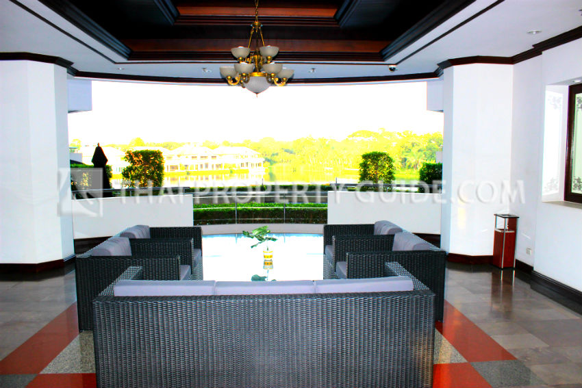 Condominium in Nichada Thani 