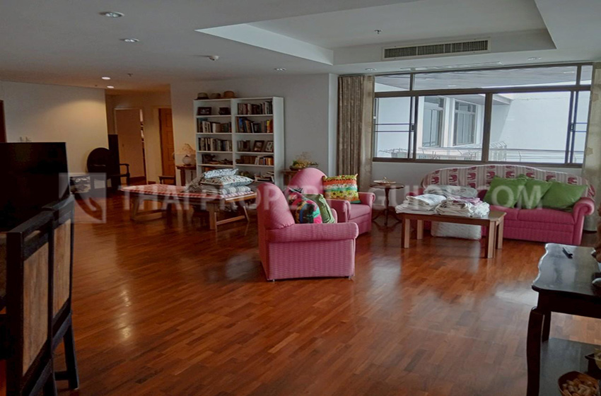 Condominium in Nichada Thani 