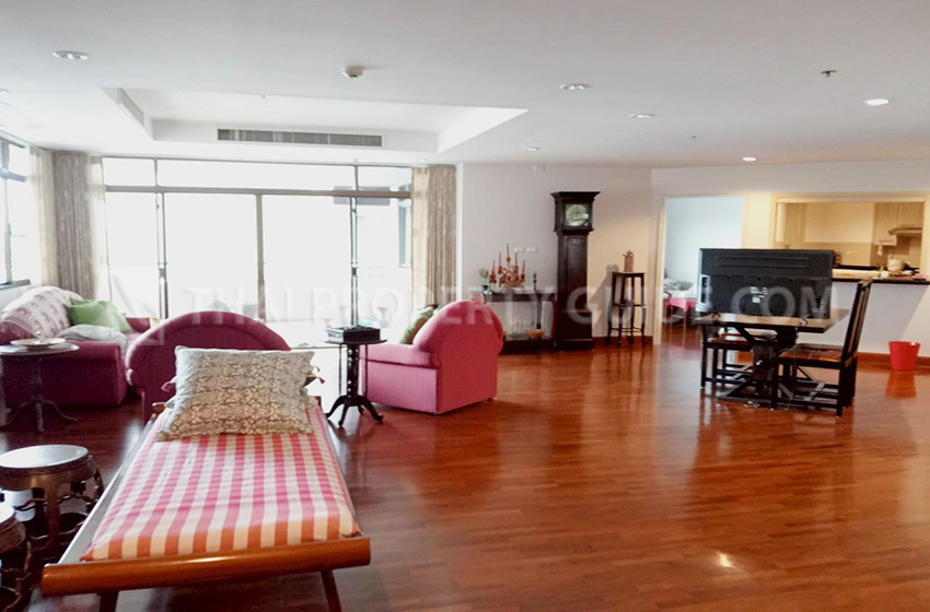 Condominium in Nichada Thani 