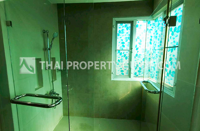 Condominium in Nichada Thani 