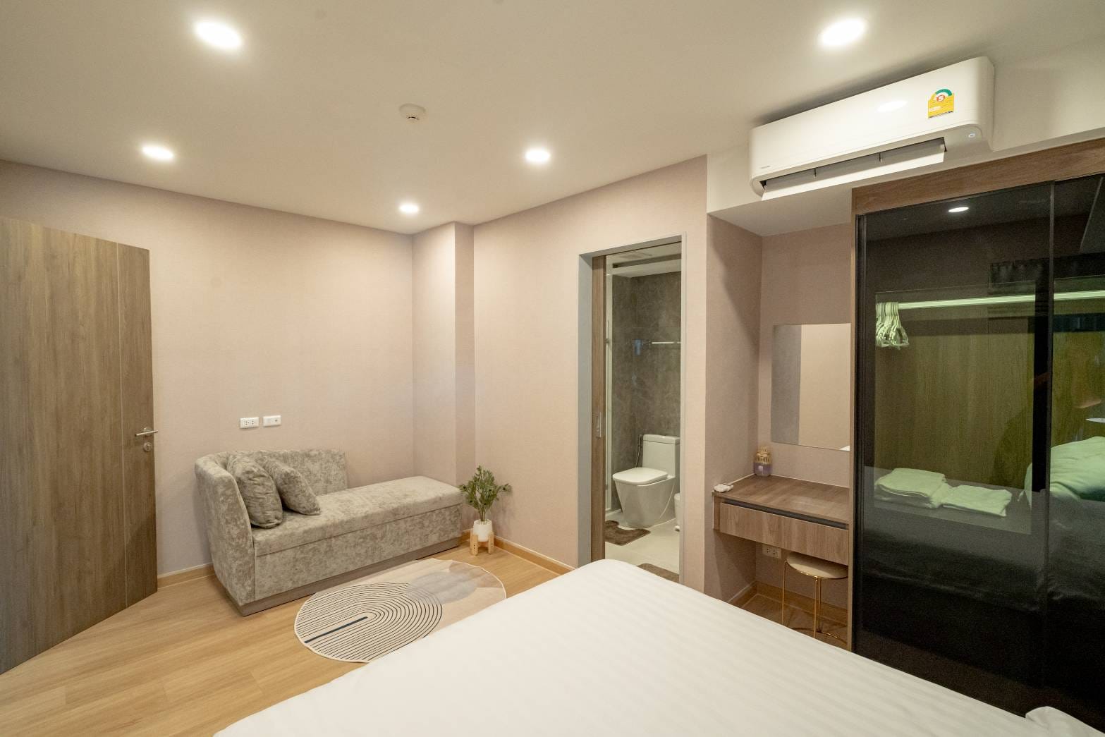 Condominium in New Petchburi 