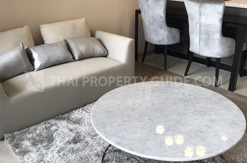 Condominium in New Petchburi 