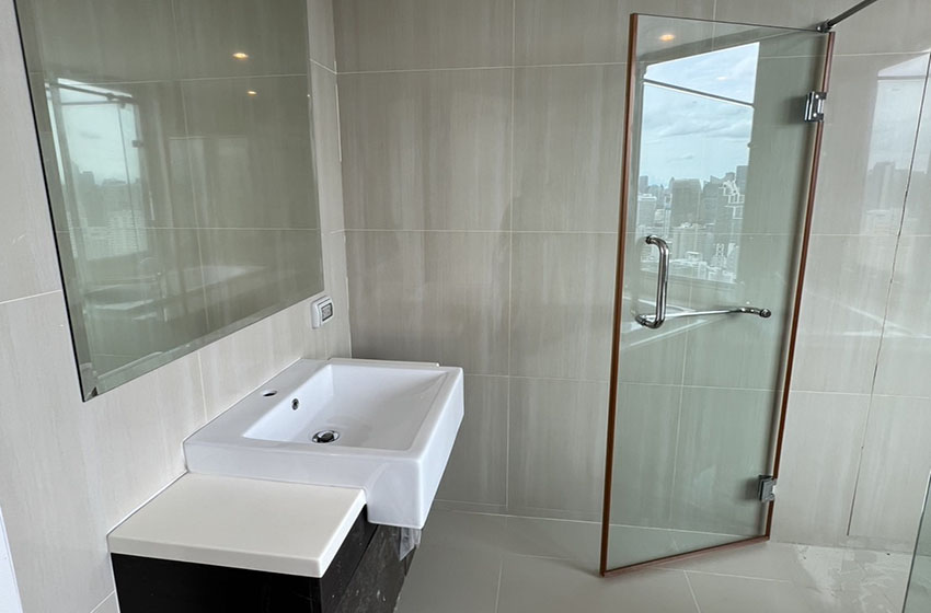 Condominium in New Petchburi 