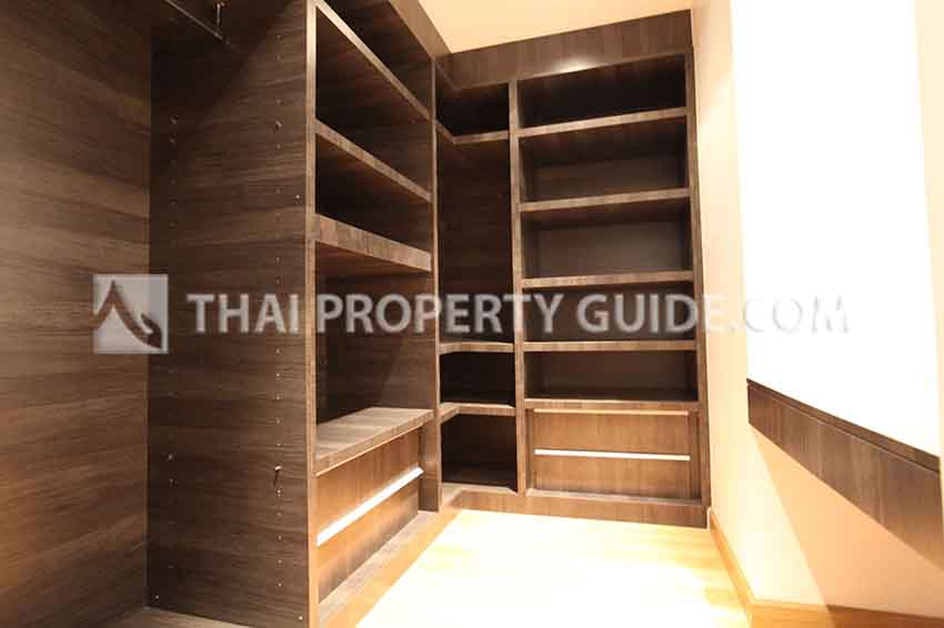 Condominium in Phaholyothin 