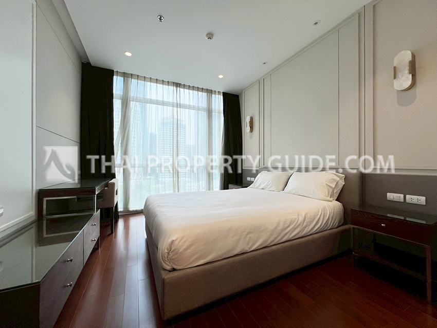 Condominium in Ploenchit : Athenee Residence 