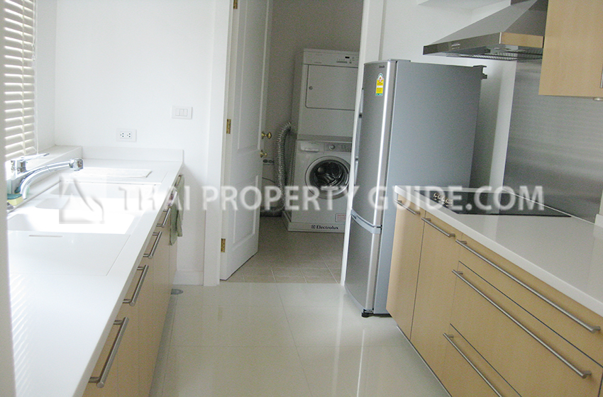 Condominium in Ploenchit : Athenee Residence 