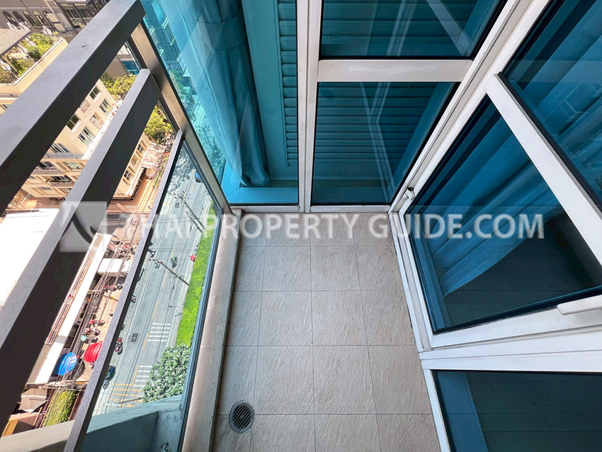 Condominium in Ploenchit : Athenee Residence 