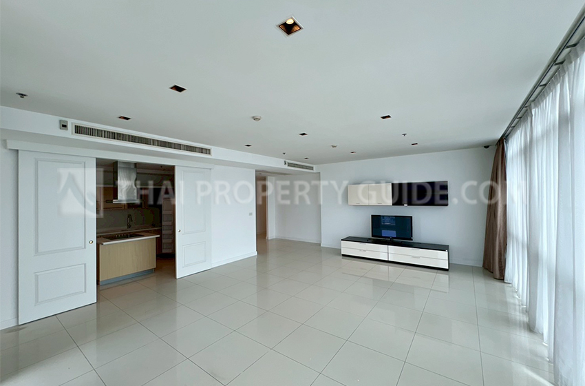Condominium in Ploenchit : Athenee Residence 
