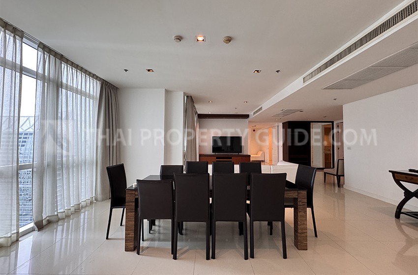 Condominium in Ploenchit : Athenee Residence 