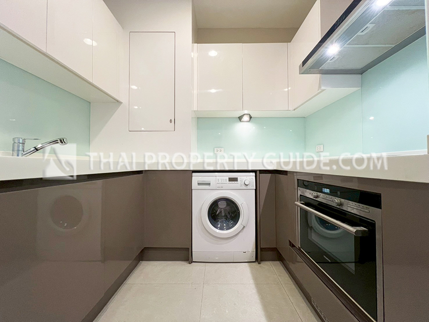 Condominium in Ploenchit 