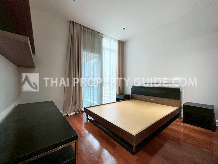 Condominium in Ploenchit : Athenee Residence 