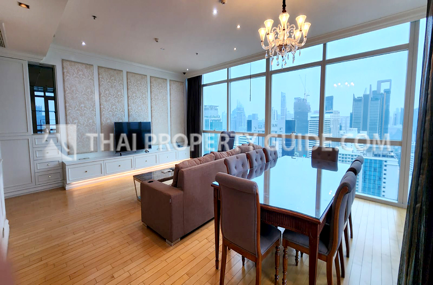 Condominium in Ploenchit : Athenee Residence 