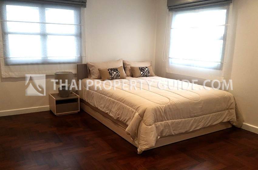 Condominium in Ploenchit 